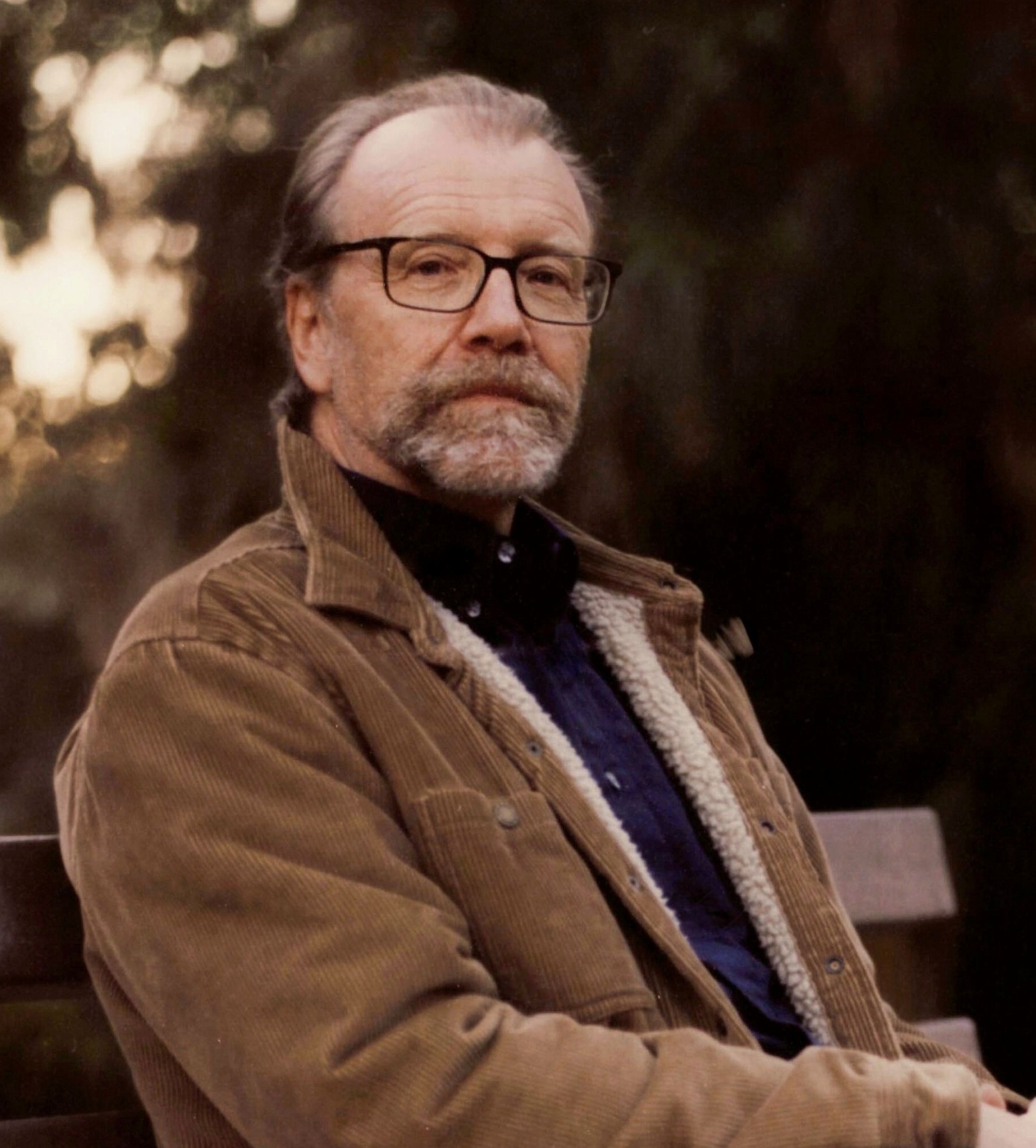 headshot of author George Saunders