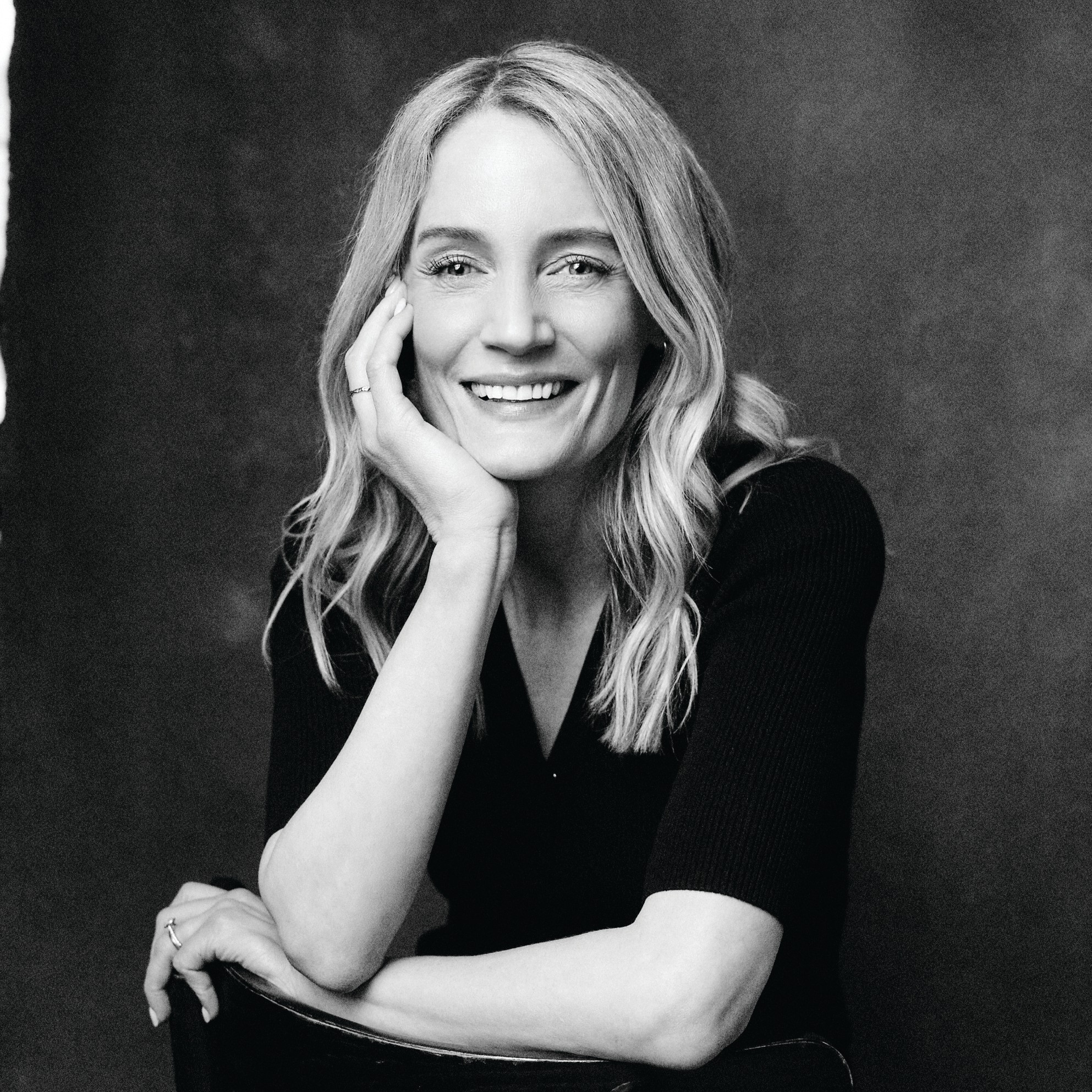 Headshot of author Lucy Foley
