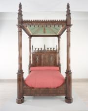 gothicbed.jpg